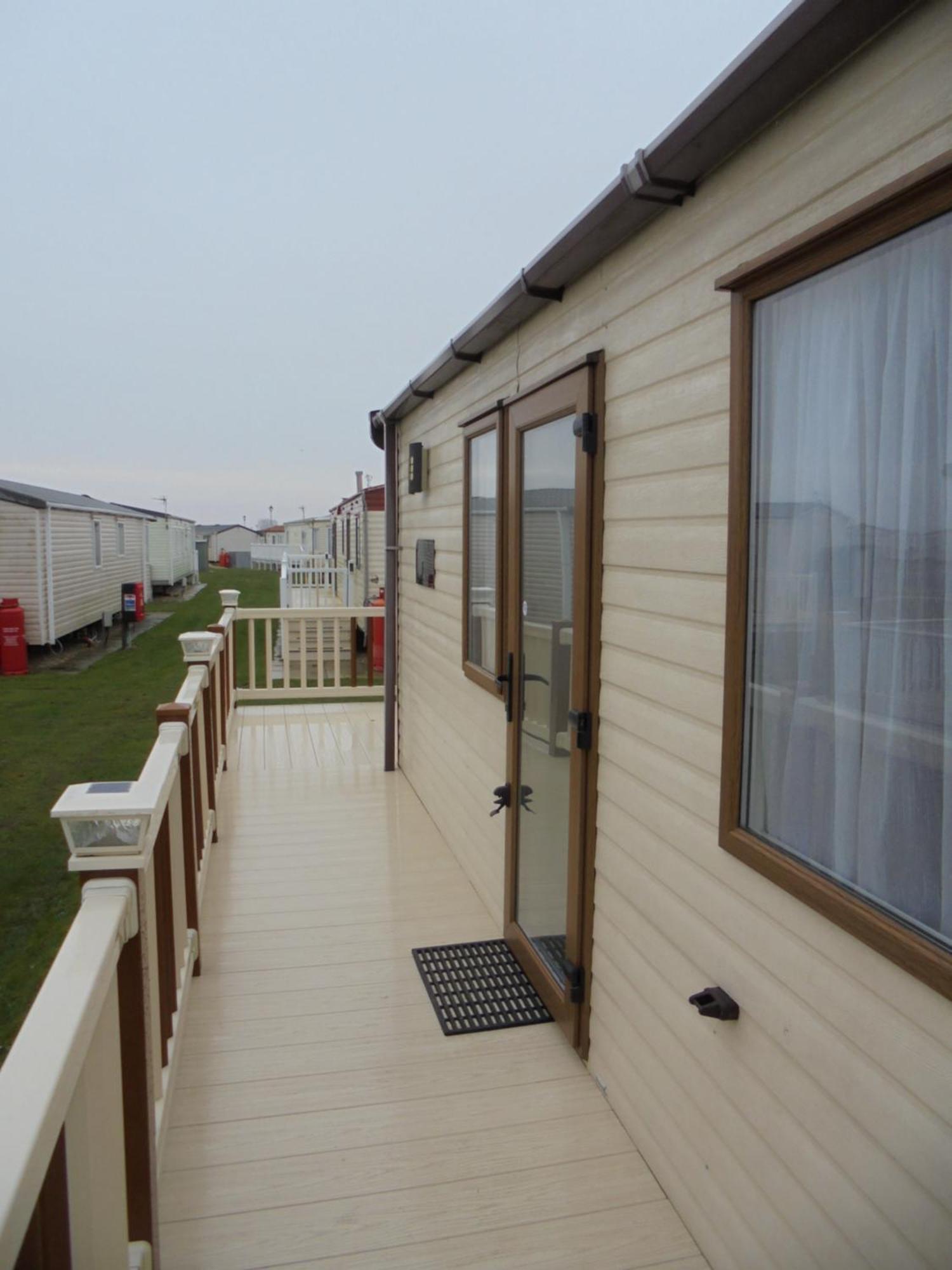 The Grange Ingoldmells: Elan 6 Berth, Central Heated, Wrap Around Decking Kültér fotó